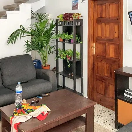 At 100 M Away From The With Enclosed Garden And Wifi * El Médano