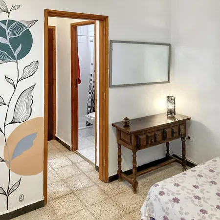 At 100 M Away From The With Enclosed Garden And Wifi Apartment *
